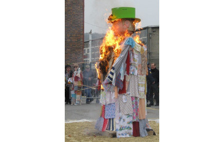 02.04.2016 - Bineau s'enflamme sous les flèches